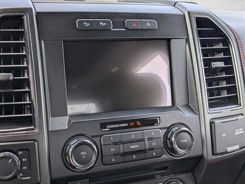 Used 2018 Ford F150 Lariat image 10