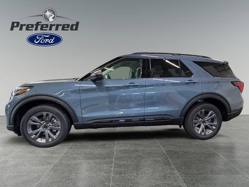 Used 2026 Ford Explorer Active w/ Active Comfort Package image 2