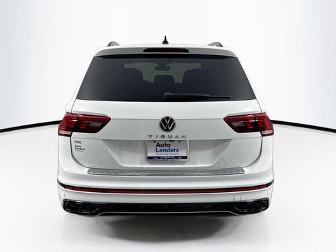 Used 2022 Volkswagen Tiguan SE R-Line image 6