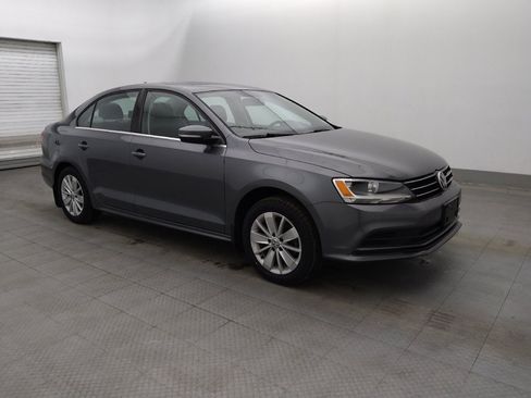 Used 2016 Volkswagen Jetta SE FWD image 11