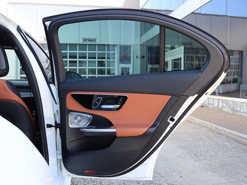 Used 2025 Mercedes-Benz C 300 Sedan image 70