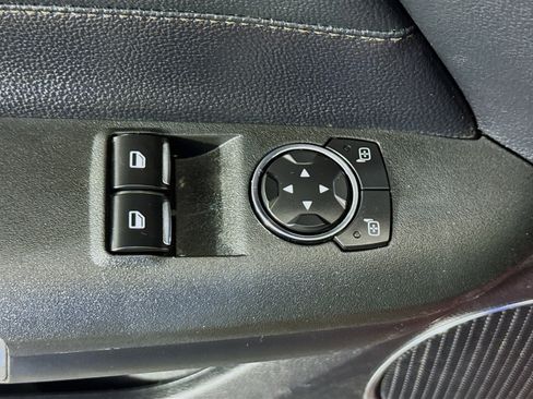 Used 2017 Ford Mustang GT Premium w/ Equipment Group 401A RWD image 24