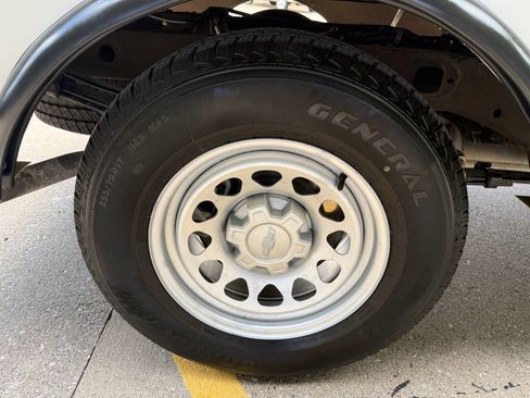 Used 2024 Chevrolet Silverado 1500 W/T w/ WT Convenience Package image 31