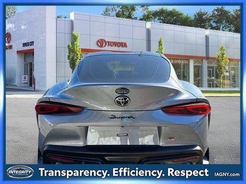 Used 2020 Toyota Supra Premium w/ Driver Assist Package image 5