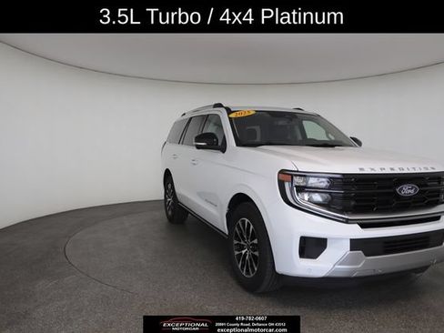 Used 2025 Ford Expedition Platinum AWD/4WD image 28