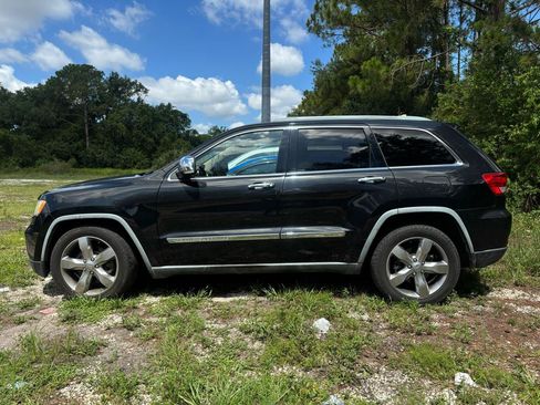 Used 2011 Jeep Grand Cherokee Overland AWD/4WD image 2
