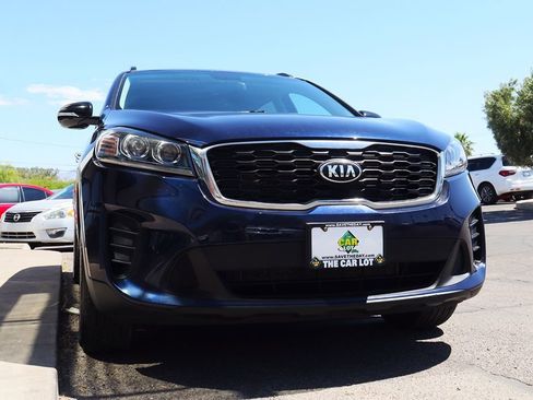 Used 2019 Kia Sorento S image 18