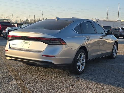 Used 2024 Honda Accord LX image 5