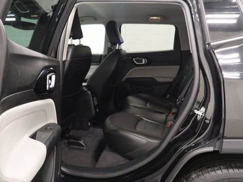 Certified 2022 Jeep Compass Limited image 13
