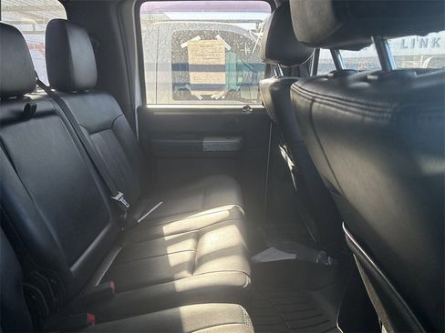 Used 2016 Ford F350 Lariat w/ Chrome Package image 9