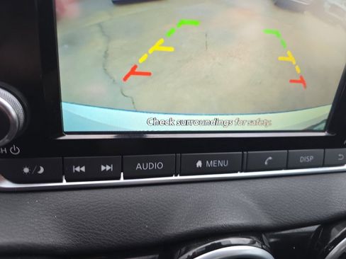 Used 2024 Nissan Sentra S image 27