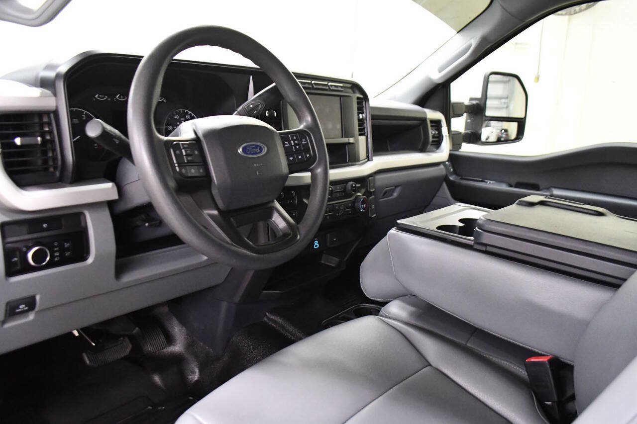 Used 2023 Ford F450 XL w/ 360-Degree Camera Package AWD/4WD image 13