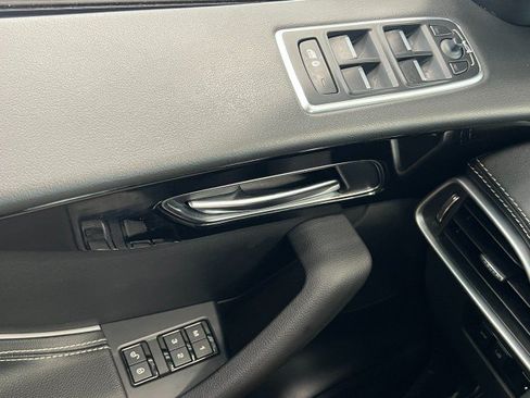 Used 2017 Jaguar F-PACE R-Sport AWD/4WD image 28