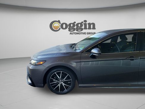 Used 2023 Toyota Camry SE image 29