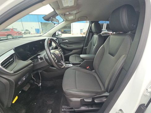 Used 2024 Buick Encore GX Preferred FWD image 5
