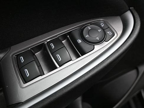 Used 2024 Chevrolet Malibu LT FWD image 11