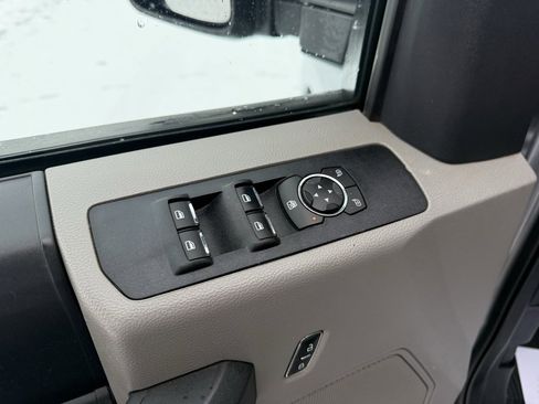 Used 2022 Ford F250 XL w/ Power Equipment Group image 42