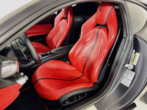 Used 2020 Ferrari 812 Superfast RWD image 14
