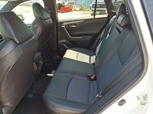 Used 2021 Toyota RAV4 XSE AWD/4WD image 12