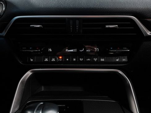 Used 2024 MAZDA CX-90 3.3 Turbo w/ Preferred Plus image 21