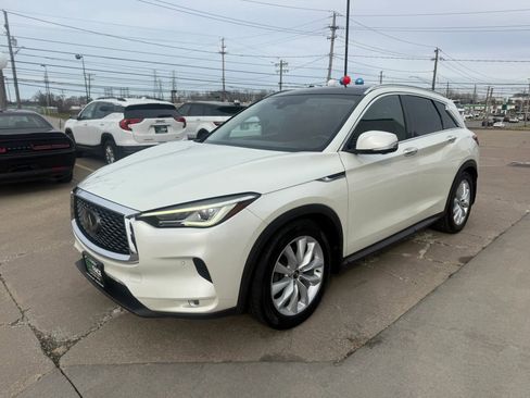 Used 2019 INFINITI QX50 Essential w/ Premium Heat Package image 6