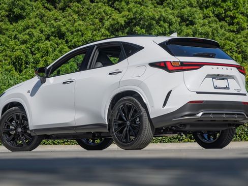 New 2026 Lexus NX 350h F Sport AWD/4WD image 2
