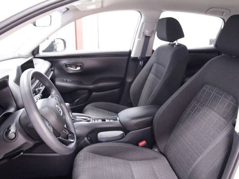 Certified 2024 Honda HR-V LX image 13