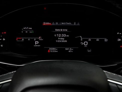 Used 2025 Audi Q7 3.0T Premium Plus AWD/4WD image 32