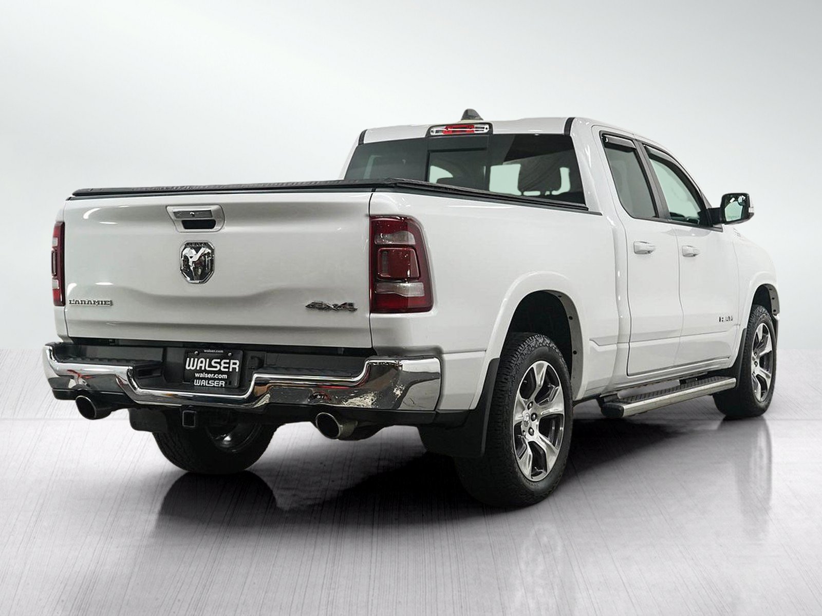 Used 2019 RAM 1500 Laramie AWD/4WD image 5