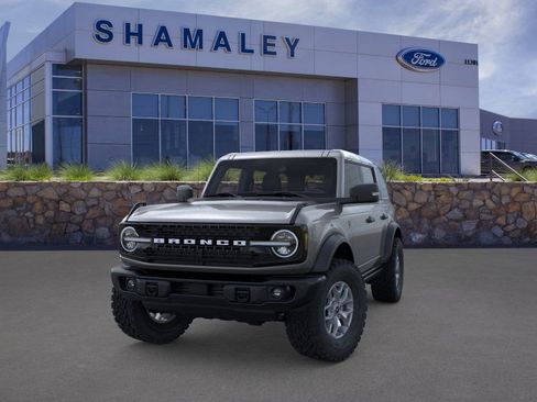 New 2025 Ford Bronco Badlands image 2
