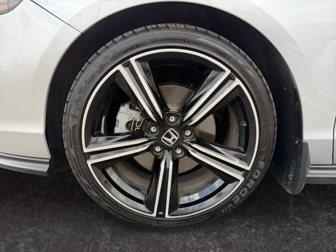 Used 2023 Honda Accord Sport image 14