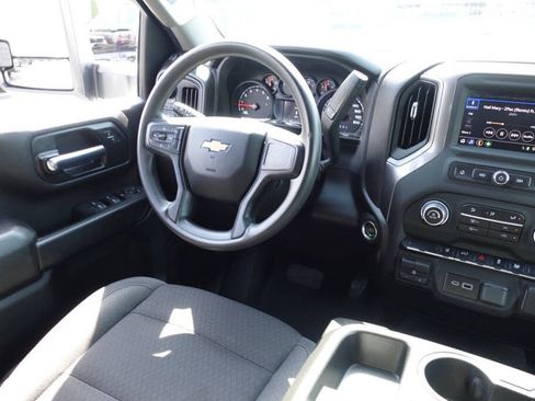 Used 2025 Chevrolet Silverado 2500 Custom w/ Custom Convenience Package AWD/4WD image 39