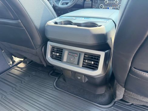 Used 2024 Ford F250 Lariat w/ Lariat Ultimate Package AWD/4WD image 41