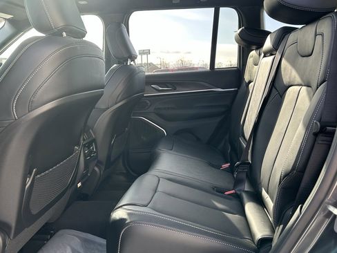 New 2026 Jeep Grand Cherokee Limited image 14