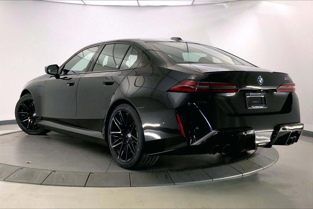 Certified 2025 BMW M5 w/ Executive Package AWD/4WD image 10
