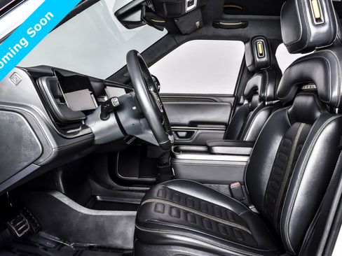 Used 2025 Rivian R1S Adventure image 15