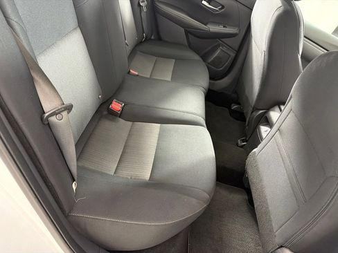 Used 2023 Nissan Sentra SV image 18