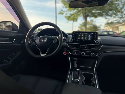 Used 2019 Honda Accord EX image 14
