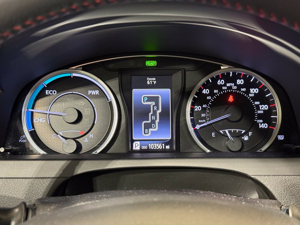 Used 2016 Toyota Camry SE w/ Moonroof Package FWD image 25