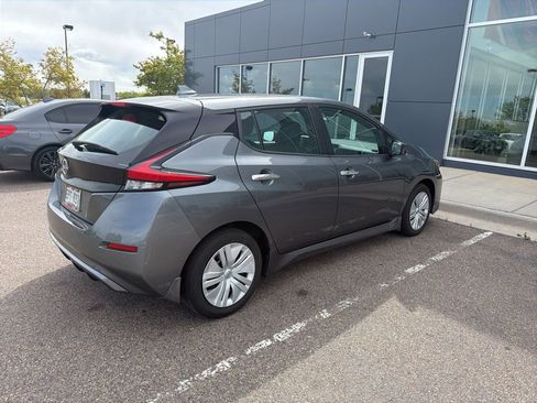 Used 2025 Nissan Leaf S FWD image 3