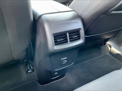 Used 2022 GMC Terrain SLE w/ Driver Convenience Package AWD/4WD image 9