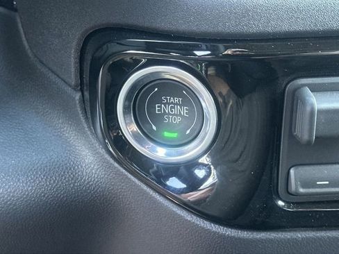 New 2026 GMC Sierra 1500 Elevation image 17