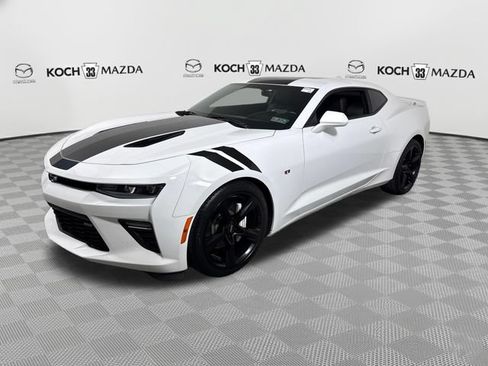 Used 2016 Chevrolet Camaro SS RWD image 6
