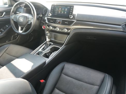 Used 2018 Honda Accord Sport image 27