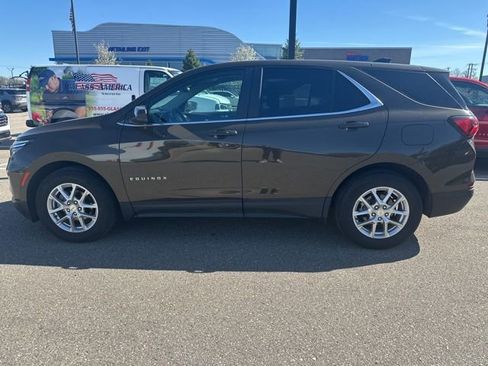 Used 2024 Chevrolet Equinox LT w/ LPO, Floor Liner Package image 6