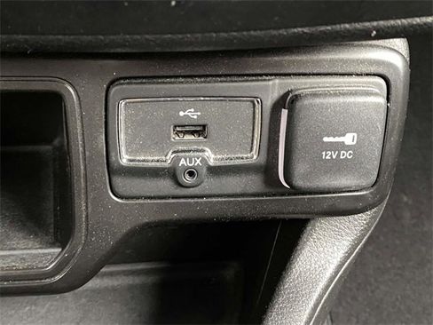 Used 2020 Jeep Renegade Latitude image 29