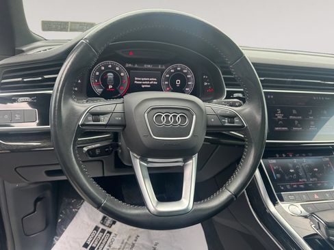 Used 2019 Audi Q8 Premium Plus w/ Premium Plus AWD/4WD image 12
