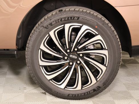 New 2026 Lincoln Navigator Black Label AWD/4WD image 21