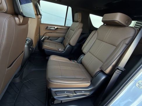 New 2026 Chevrolet Tahoe High Country AWD/4WD image 22