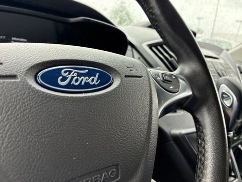 Used 2019 Ford Transit 150 XLT RWD image 32